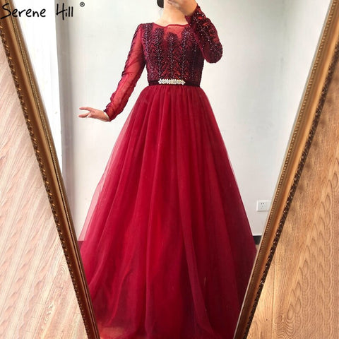 Vestido de noche de tul rojo vino con corte en A y mangas largas con cristales, vestido formal de lujo 2025 LA70280 