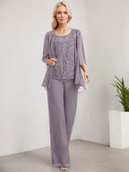 Vestido de novia de gasa con encaje y lentejuelas, estilo mono/pantalón, largo hasta el suelo, con escote redondo.