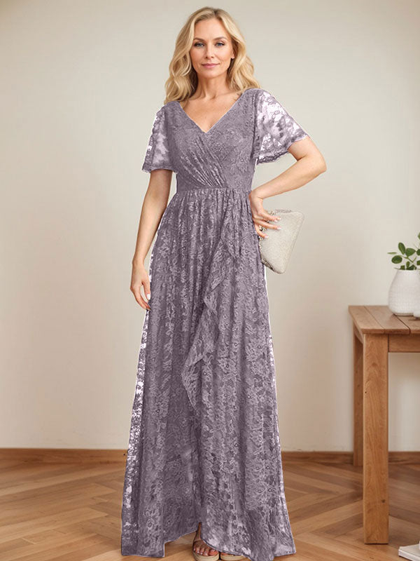 Robe de mère de la mariée asymétrique en dentelle, coupe trapèze, col en V et volants cascade 