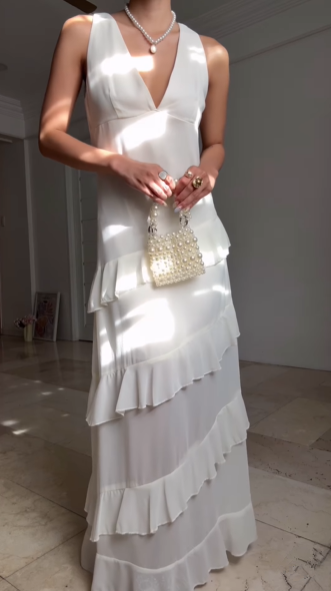 Vestido de fiesta largo de noche, sencillo, blanco, con escote en V, de gasa, con volantes y espalda descubierta Y8500
