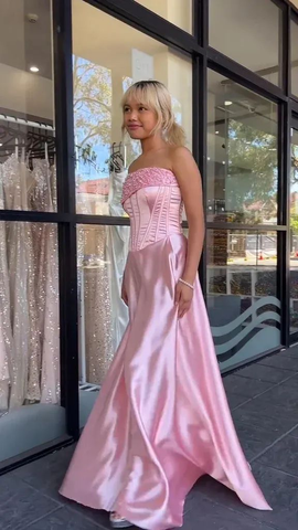 Vestido de noche formal de sirena rosa sin tirantes con cuentas de satén Y7866