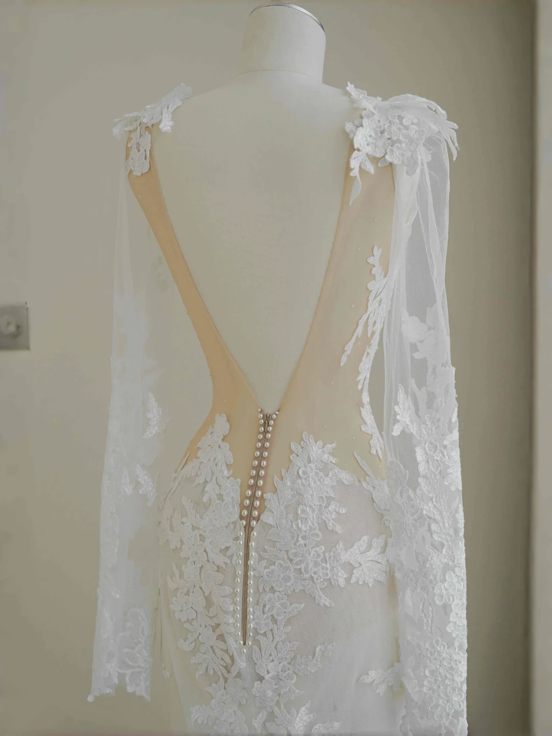 Elegante vestido de noche sirena con apliques de encaje blanco, vestido de fiesta sin espalda, vestido de novia Y8677