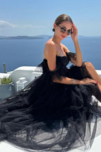 Vestido de fiesta de tul con volantes y corsé de corte en A