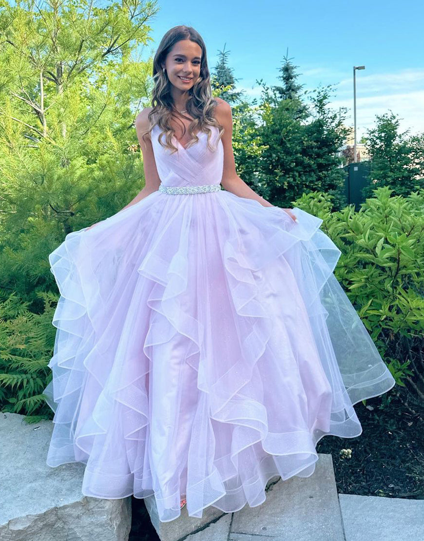 Vestido de fiesta de tul con volantes, escote en V y corte en A con cinturón
