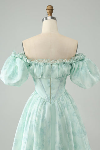 Robe courte de bal vert clair à col carré et imprimé floral, coupe trapèze et volants