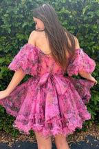 Vestido estampado de corte asimétrico para baile de bienvenida