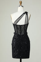 Vestido corto de fiesta negro ajustado con corsé de un solo hombro y apliques