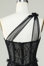Vestido corto de fiesta negro ajustado con corsé de un solo hombro y apliques