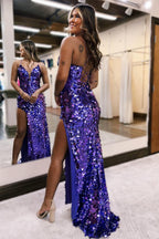 Robe de bal longue sirène violette scintillante à fines bretelles et fente