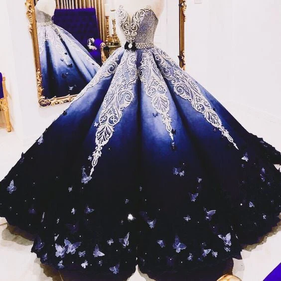 Robe de bal longue S11280, sans bretelles, motif papillon, ombré violet, idéale pour une quinceañera.