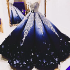 Robe de bal longue S11280, sans bretelles, motif papillon, ombré violet, idéale pour une quinceañera.
