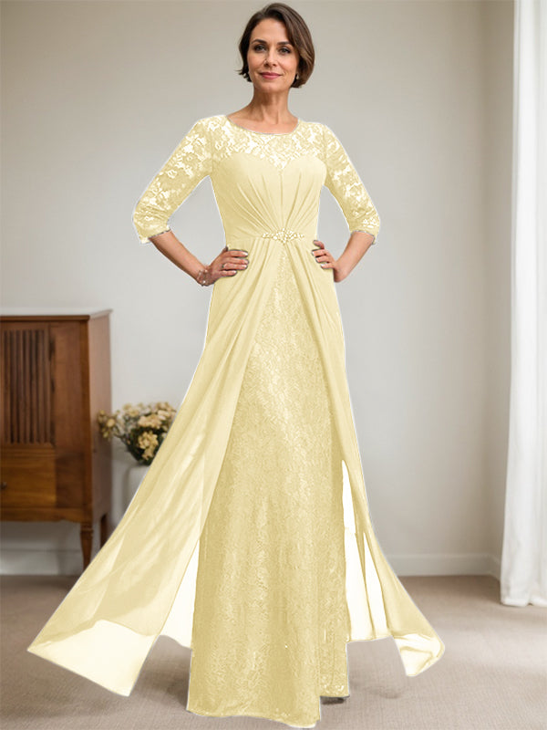 Robe de mariée en mousseline de soie dentelle, coupe trapèze, décolleté illusion, longueur au sol, ornée de perles et de volants 