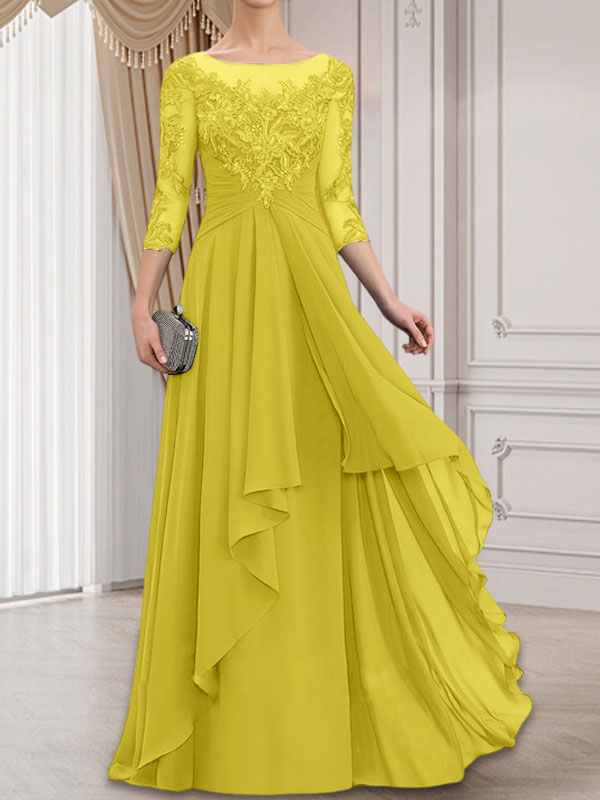 Vestido de novia de corte línea A, escote redondo ilusión, largo hasta el suelo, de gasa de encaje con volantes en cascada.