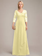 Vestido de novia de corte línea A, escote en V, largo hasta el suelo, de gasa de encaje con volantes en cascada y lentejuelas. 