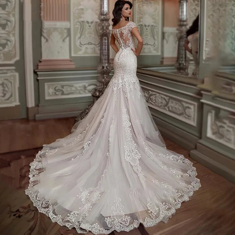 Luxury Mermaid Wedding Dress Short Sleeves Lace Appliques Elegant Boat Neck Bride Gown Illusion Backless Button Train
