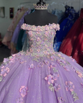 Robe de bal élégante en tulle brillant à épaules dénudées et appliqués lavande, ornée de fleurs 3D, idéale pour une fête de 15 ans (Y285)