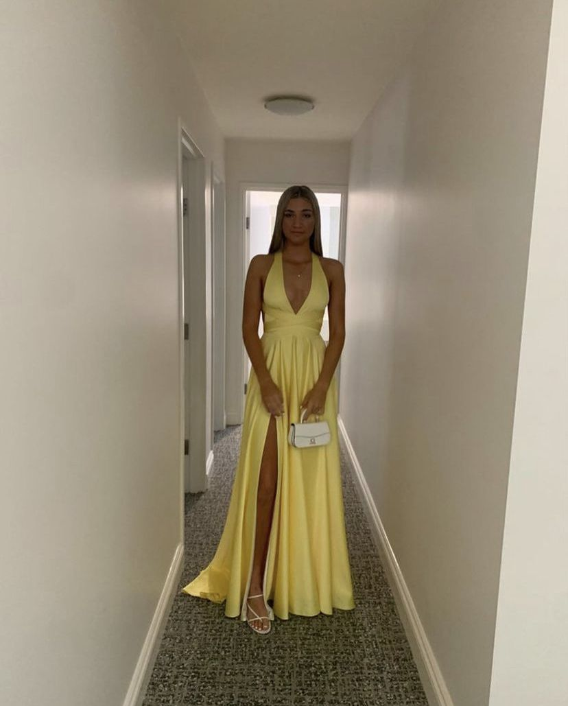 Vestido largo de noche de satén amarillo modesto con abertura lateral, vestido de fiesta formal Y5217