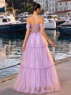 Robe de bal à épaules dénudées, broderie de dentelle scintillante et volants superposés