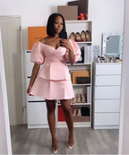 Vestido corto de satén rosa para baile de bienvenida con mangas abullonadas Y2183