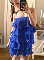 Robe de bal de fin d'année rose fuchsia à volants Y2298