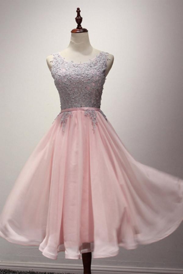 Vestido de fiesta de bienvenida de corte A con apliques, cintas y escote redondo hasta la rodilla PG145
