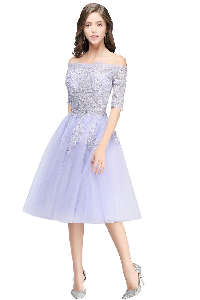 Vestido de fiesta de tul con escote barco y apliques