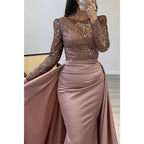 Vestido de noche de fiesta de satén sin tirantes, corte en A, con cuentas y efecto ilusión, mangas largas. 