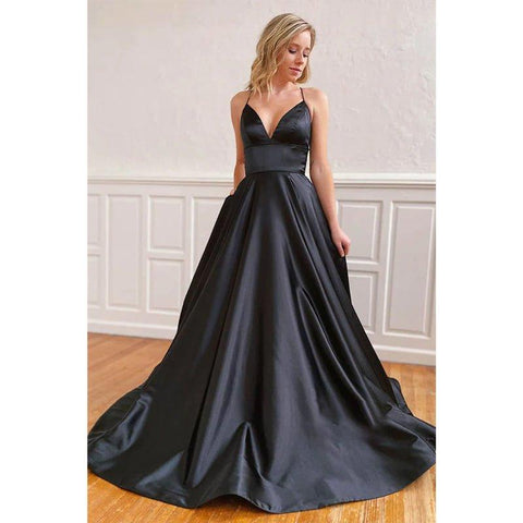 Vestido de fiesta largo, sencillo, de satén negro, corte en A, escote en V, con bolsillos, estilo formal de noche. 