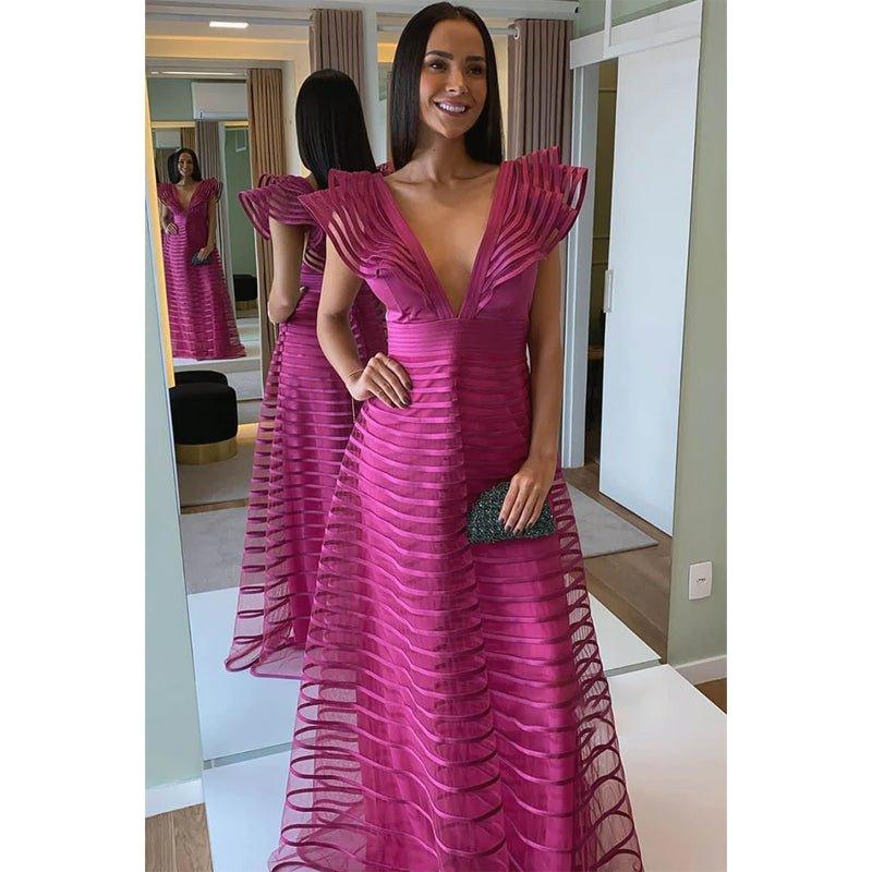 Vestido largo de noche formal fucsia, corte en A, mangas cortas, escote en V 