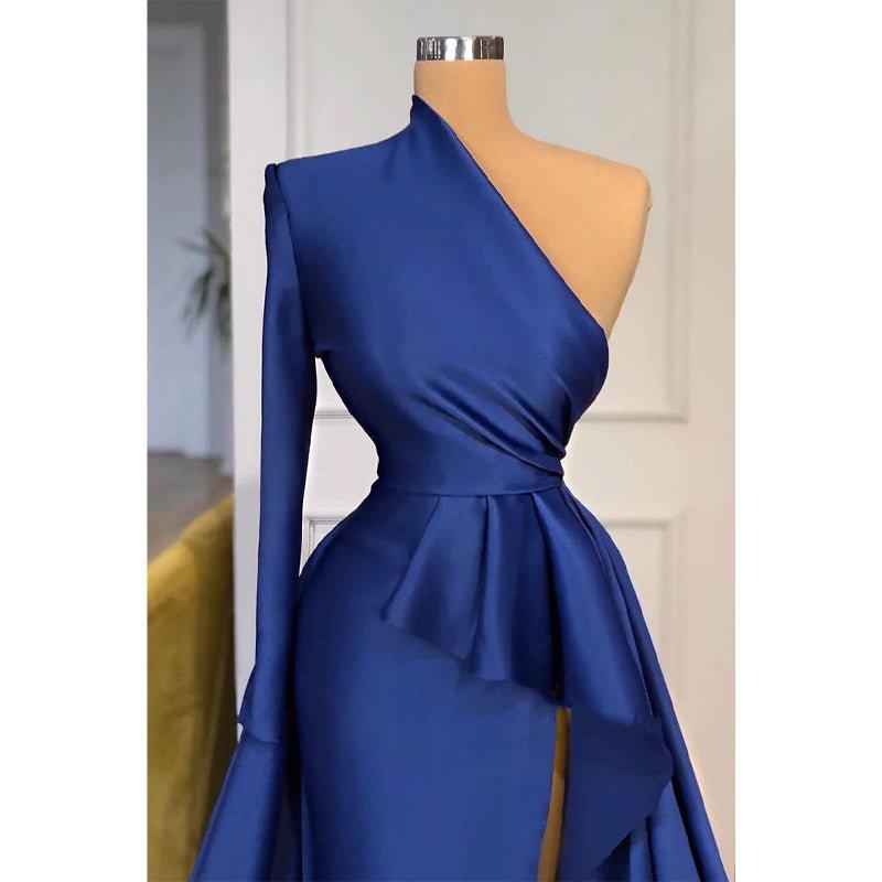 Vestido de noche formal de corte A, elegante, con un solo hombro, mangas largas y abertura. 