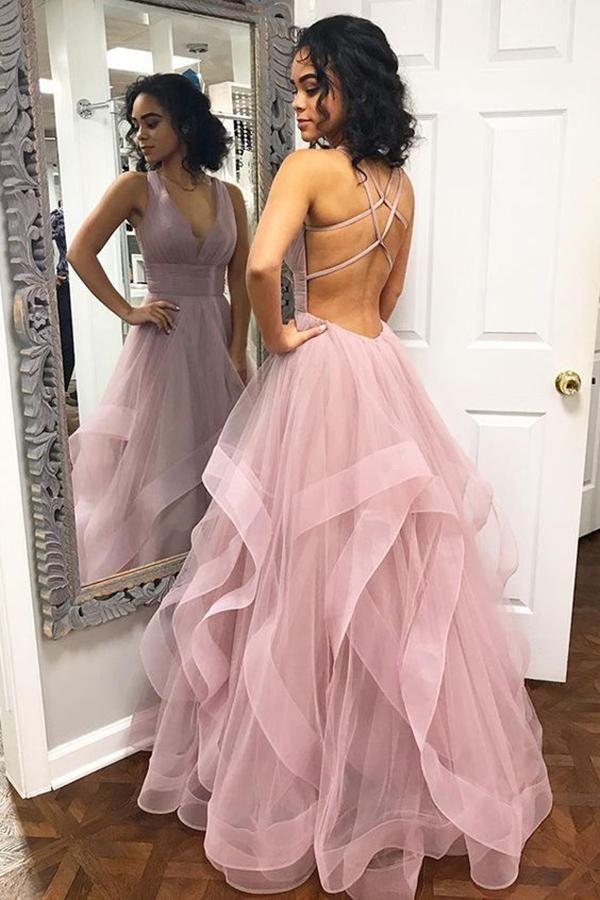 Vestidos de fiesta rosas elegantes de corte A con cuello halter, sin mangas y volantes