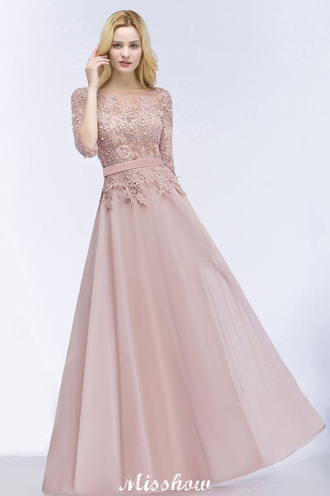 Vestido de dama de honor de corte A con apliques de gasa, manga tres cuartos y detalle de joyas, largo hasta el suelo, con fajín.