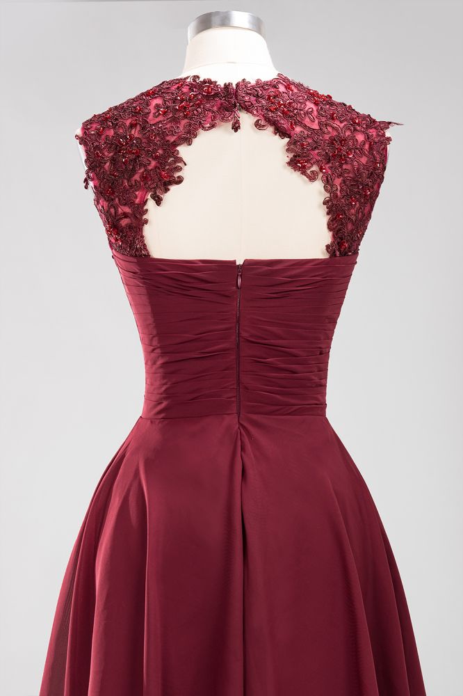 Robes de demoiselle d'honneur trapèze en mousseline ornées d'appliques et de bijoux, sans manches, arrivant au genou et à volants