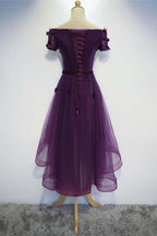 Vestido de fiesta morado de corte A con bajo asimétrico