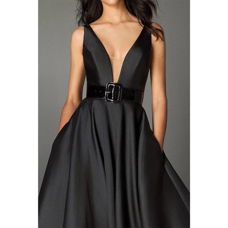 Vestidos de noche largos negros de corte formal, con escote en V profundo, cinturón y bolsillos. 