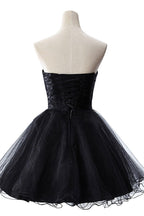 Vestido de fiesta de tul sin tirantes con bordado de corte en A