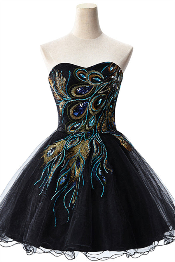 Vestido de fiesta de tul sin tirantes con bordado de corte en A