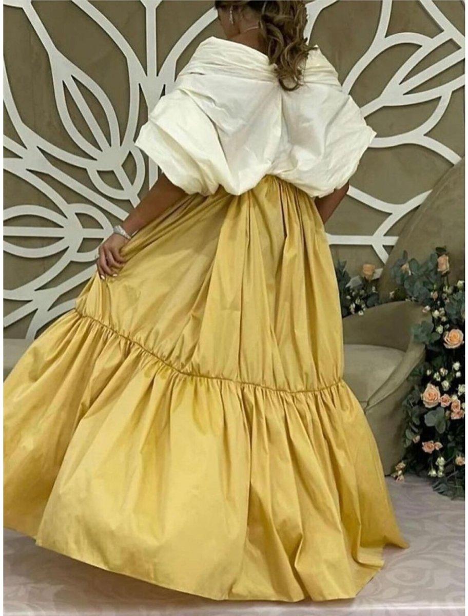 Vestido de noche corte A, elegante, formal, con cola de barrido, estilo navideño, rojo y verde, manga corta, hombros descubiertos, satén con pliegues y abertura.