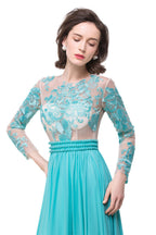 Vestidos formales de corte A, largos hasta el suelo, de manga larga y con fajín redondo.