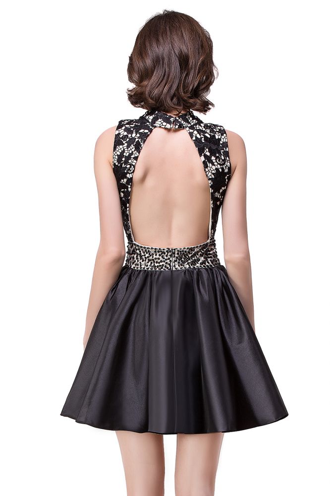 Vestido de fiesta de encaje con escote halter y corte en A