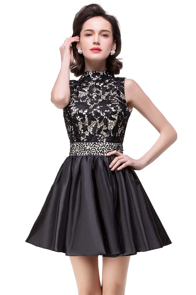Vestido de fiesta de encaje con escote halter y corte en A