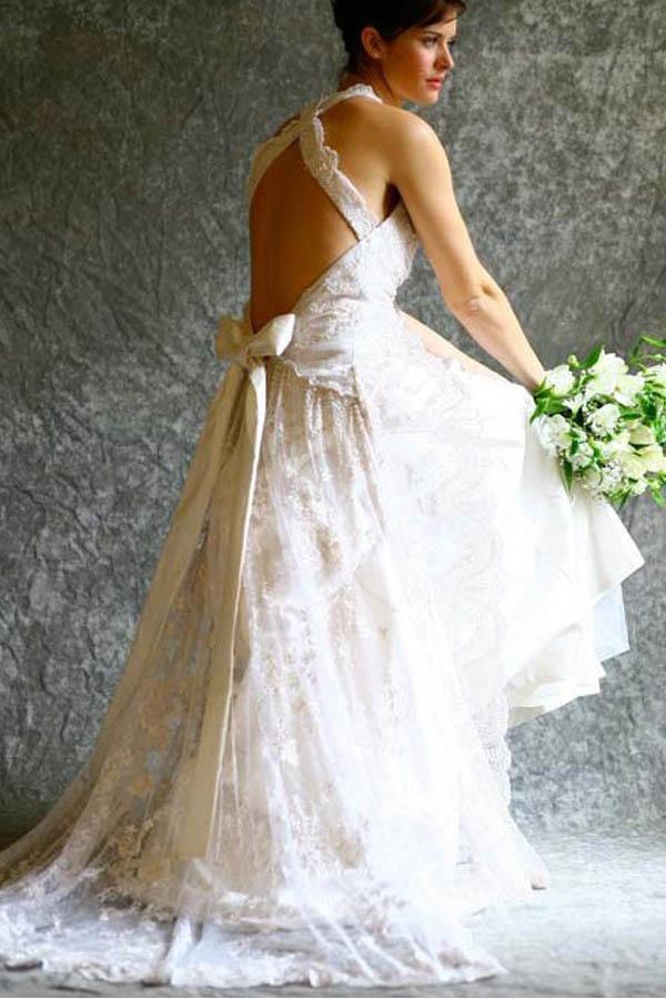 Vestido de novia de encaje con lazo, espalda descubierta y corte línea halter, con cola de corte WD405
