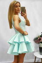 Vestido corto de satén menta sin mangas, corte línea A, escote halter y volantes para baile de bienvenida (PD085)