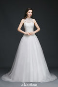 Vestido de novia delicado de corte A y cuello alto