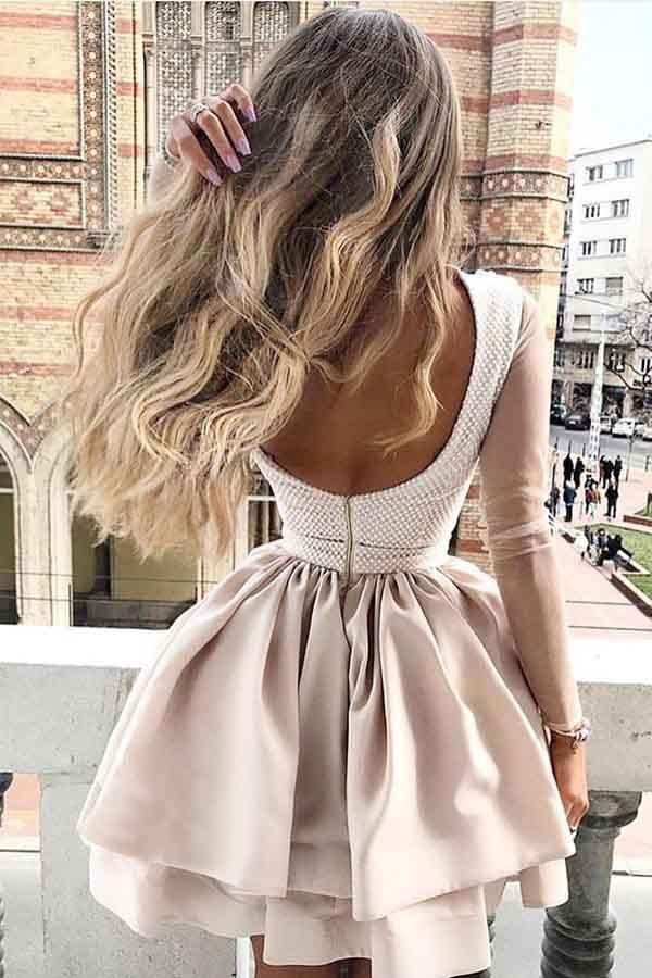 Vestido de fiesta de bienvenida de corte A, cuello alto, manga larga y apliques en las mangas PD117
