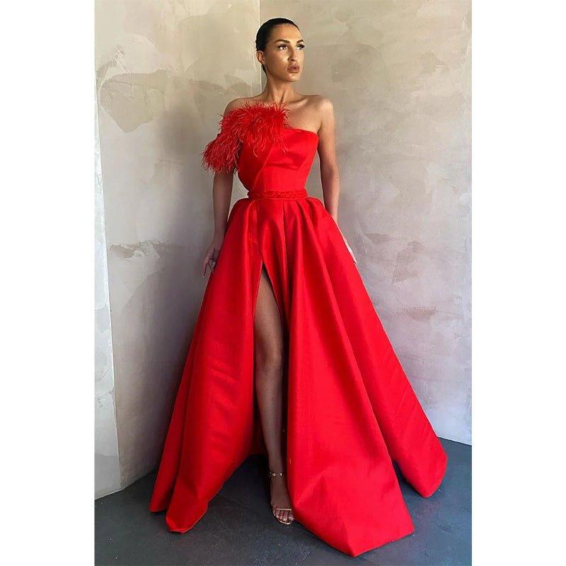 Vestido de fiesta sin tirantes, corte en A, abertura alta y bolsillos 