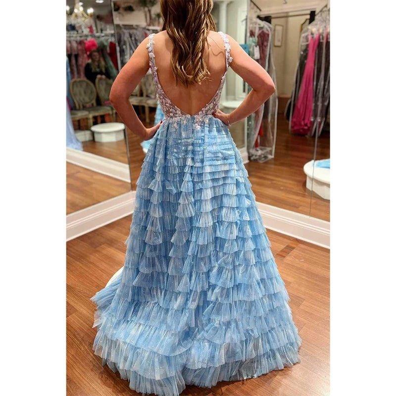 Vestido de graduación de tul con apliques ilusión de corte en A, falda escalonada y abertura lateral 