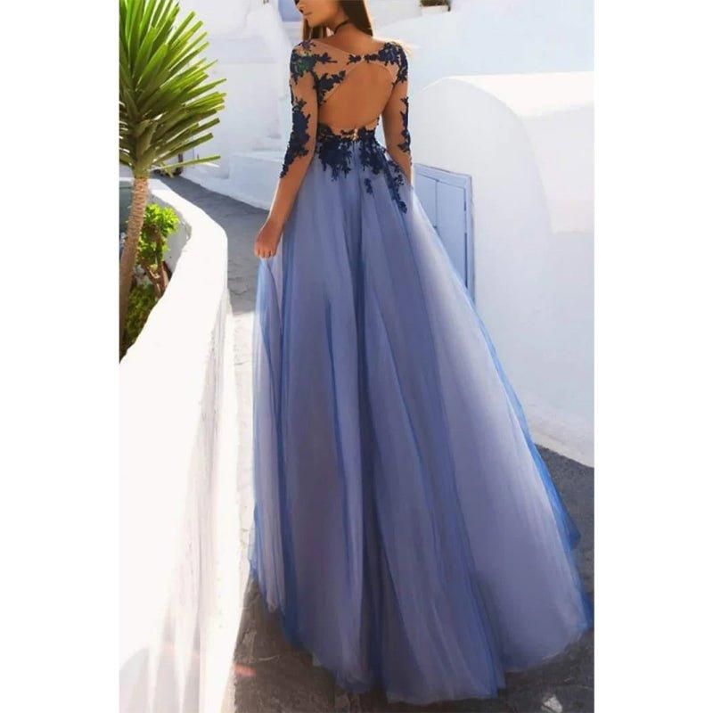 Vestido de graduación de corte A con escote ilusión, apliques de tul y mangas largas 