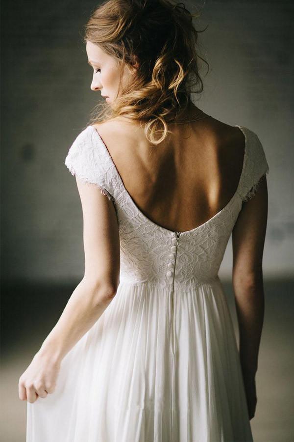 Vestidos de novia vintage de gasa con encaje color marfil, corte en A y mangas casquillo WD069