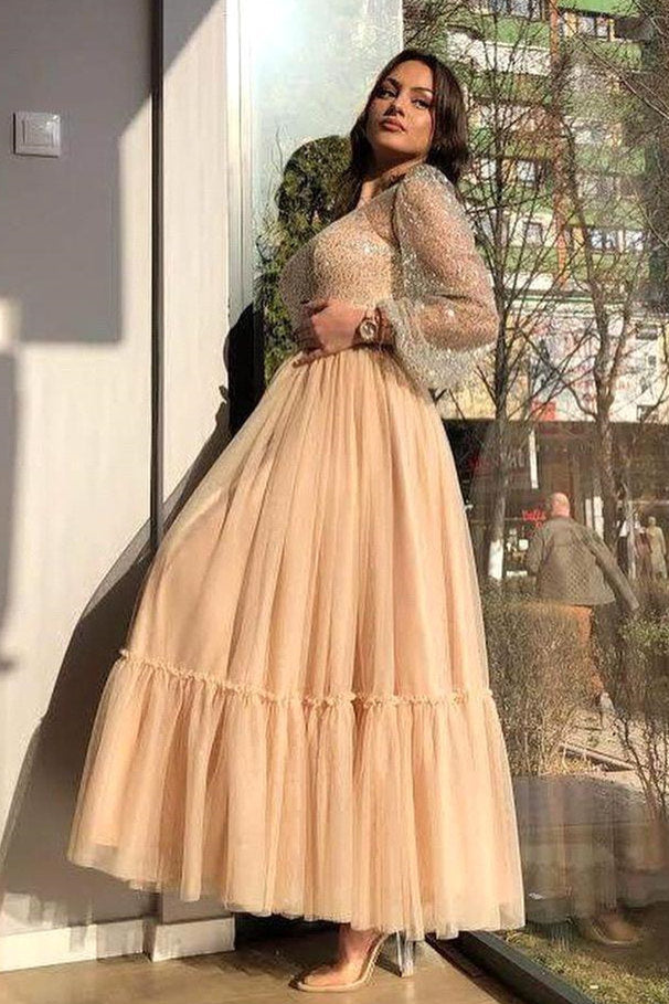 Vestidos de fiesta de lentejuelas de manga larga con múltiples capas, corte en A y largo hasta el tobillo.